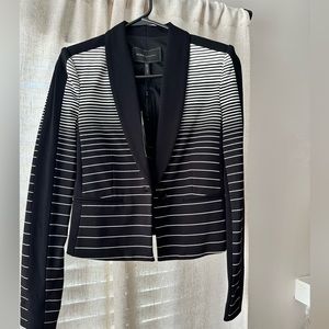 NWT BCBGMaxAzria “Bowie” women blazer size xs